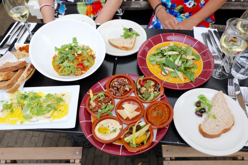 Aangenaam Haarlem biologisch restaurant vegetarisch uit eten puuruiteten