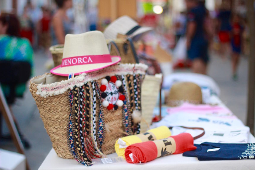 Markt Es Mercadal Menorca souvenir reizen 