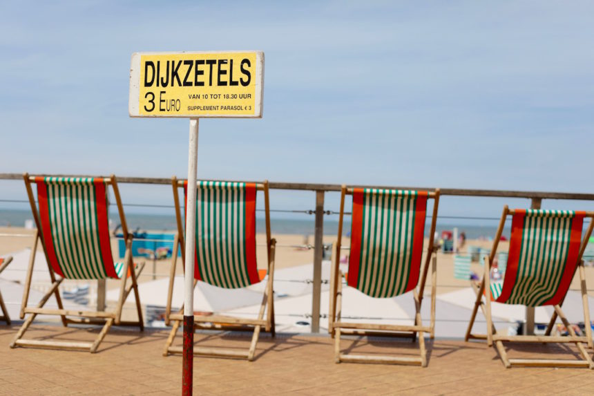 Dijkzetels Oostende strand puuruiteten