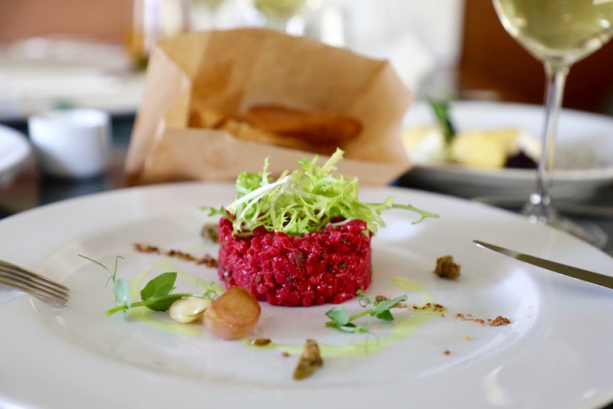 Etnosvet vegetarisch restaurant Praag vegan steak tartare