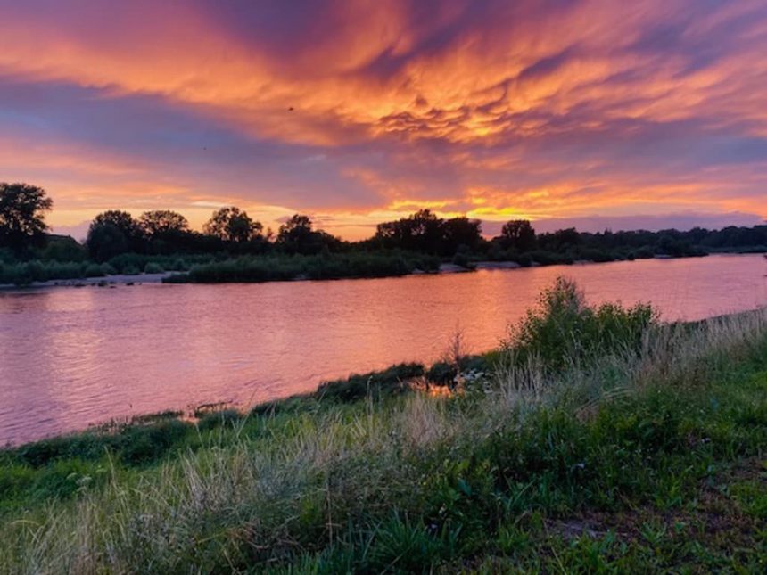 La Charité-sur-Loire zonsondergang